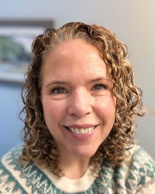 Photo of Laura J Henckler, Clinical Social Work/Therapist, LCSW