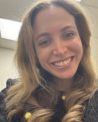 Photo of Dr. Ava Fiddle, Clinical Social Work/Therapist, DSW, LISWCP