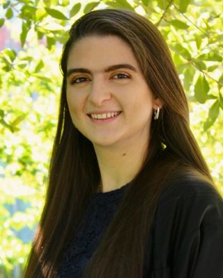 Photo of Hannah Cohanim, Pre-Licensed Professional in West Newton, MA