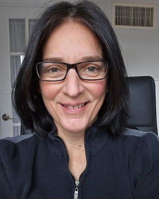 Photo of Noa Rozenblit - Noa Rozenblit - IFS Level 2 Trained Therapist, Registered Psychotherapist, RP