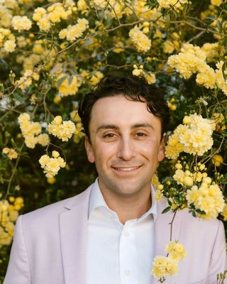 Photo of Nic Valko, Marriage & Family Therapist Associate, MS, AMFT, EMDR