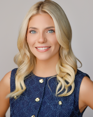Photo of Alyssa Roberts, Clinical Social Work/Therapist, LCSW, LSCSW