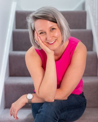 Photo of Josephine Lofthouse, Psychotherapist, MA, MBACP Accred