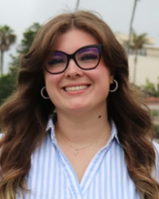 Photo of Danielle LoGuidice, Clinical Social Work/Therapist, LCSW