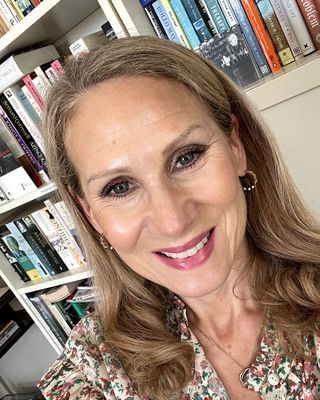 Photo of Jane Solange Llewellyn-Blain, Psychotherapist in Cricklewood, London, England