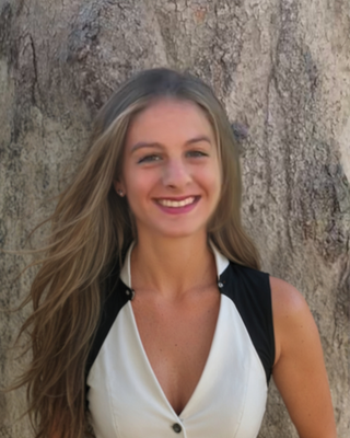 Photo of Holly Eva Ratajec, Psychologist, PsyBA General