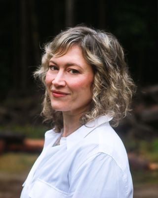Photo of Zoe Stratis - Wilder Way Counselling, Counsellor, MPCC-P