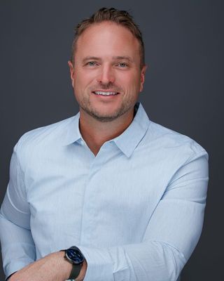 Photo of Dr. Matthew VanDusen, Psychologist, PsyD, LMFT, LAADC, DBTC