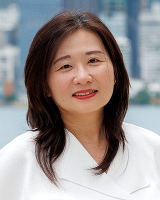 Photo of Inin Lim, Psychotherapist, MA, APACS