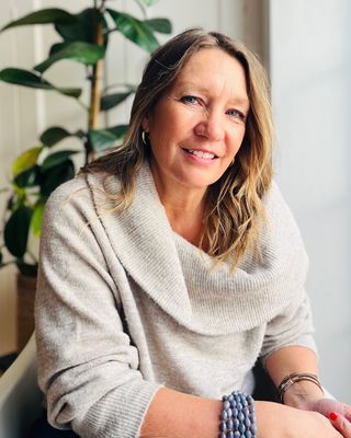 Photo of Marisa Whitty, Counsellor, MNCPS Acc.