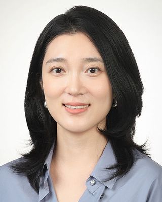 Photo of Dr. Han Na Suh, Psychologist, Ph.D., L.P.