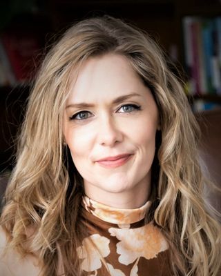Photo of Natalie Spautz - Conscious Partnership® Financial + Couples Therapy, Marriage & Family Therapist, LMFT