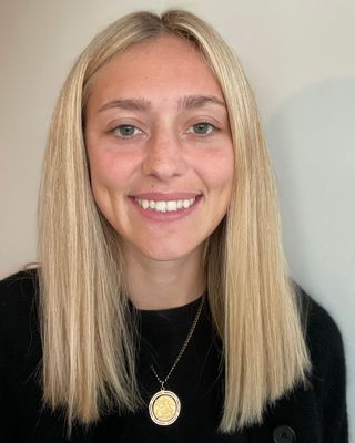 Photo of Naomi Isabelle Lutz, Marriage & Family Therapist Associate in Manhattan Beach, CA