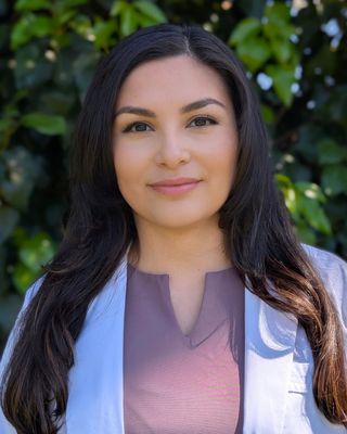Photo of Maria Rojas, Psychiatric Nurse Practitioner, MSN, PMHNP