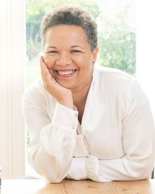 Photo of Randa Bott, Psychotherapist, MA, MUKCP