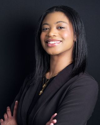 Photo of Madison Ozoemelam, Pre-Licensed Professional
