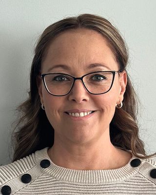 Photo of Lisa Bell, Psychologist, MPsych, PsyBA - Clin. Psych