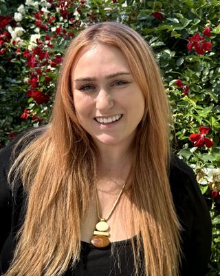 Photo of Holly Rae Lanier, Marriage & Family Therapist Associate, M.A, AMFT