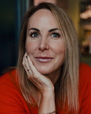 Photo of Nadyne McKie, Psychotherapist, MBACP Accred