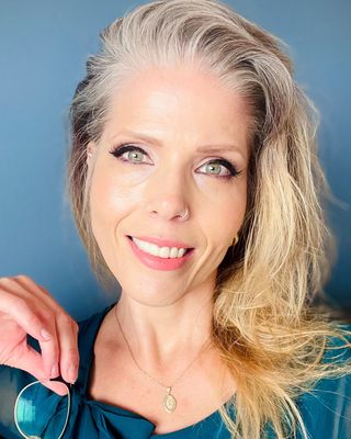 Photo of Jennifer Hellman, Marriage & Family Therapist, MA, LMFT