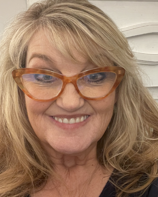 Photo of Karen Hammond, Clinical Social Work/Therapist, DSW, LCSW