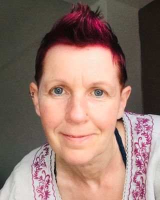 Photo of Ali Carter, Psychotherapist, MBACP Accred