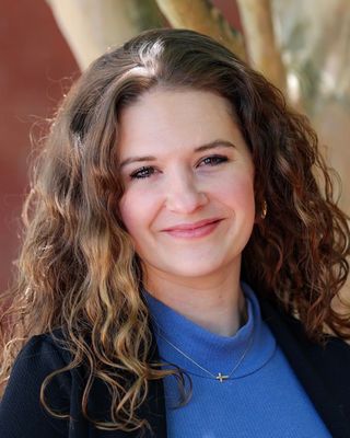 Photo of Hayley B Kingry, Counselor, MS, APC, R-DMT