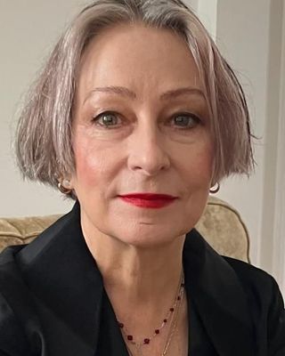 Photo of Dr Meredith Jones, Counsellor, PhD, MBACP