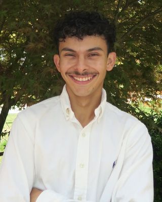 Photo of Esteban Barillas, LCSW Associate, MSW, LCSWA