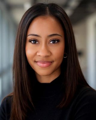 Photo of Dr. Chiana Ghant, Clinical Social Work/Therapist, DSW, LCSW, MA