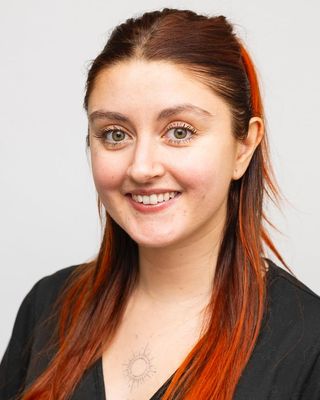 Photo of Elise Cosentino - Elise Cosentino | Anxiety, Relationships, Stress, Registered Psychotherapist, MACP