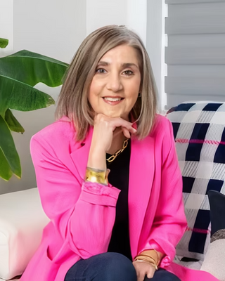 Photo of Ronia Arabatlian, Clinical Social Work/Therapist, LCSW