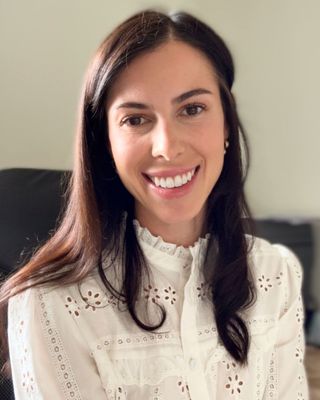 Photo of Karine Rochon - Support for Relationship Struggles - Karine Rochon, Registered Psychotherapist (Qualifying)