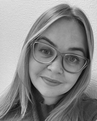 Photo of Lisa Massey, Counsellor, MBACP