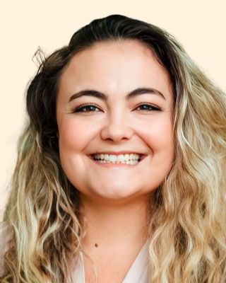 Photo of Alexandra Sinsmyr, Clinical Social Work/Therapist, MSW, LCSW