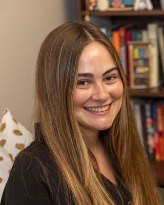 Photo of Madelyn Paquette, LLMSW