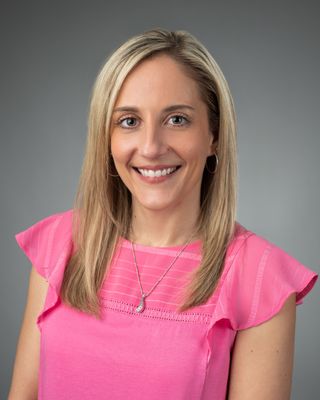 Photo of Julia E Ovalle, Clinical Social Work/Therapist, LICSW