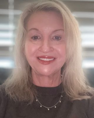 Photo of Amber Jane Siegel, Psychiatric Nurse Practitioner, DNP , PMHNP-C, AGNP-C, EMDRPT, NPT-C
