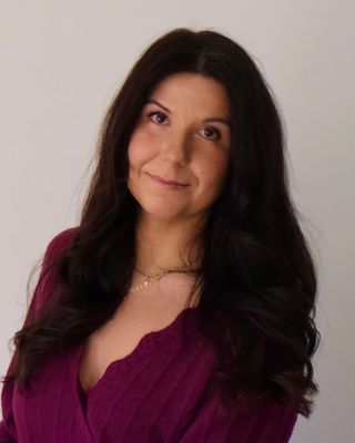 Photo of Arieta Kadrioski, Counselor, LSW
