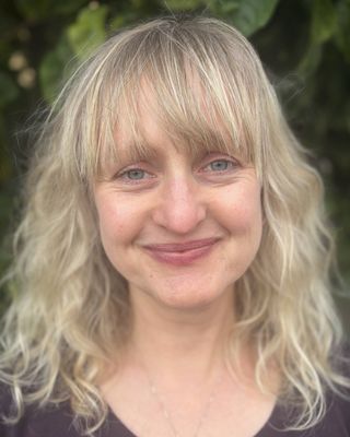 Photo of Clare Hayward, Marriage & Family Therapist Associate, AMFT