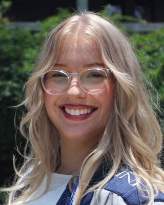 Photo of Keri Kurtz, Registered Mental Health Counselor Intern, MS, RMHCI, CTP