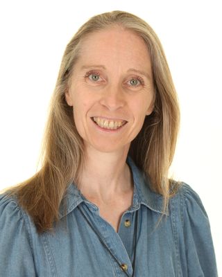 Photo of Vikki Harris, Psychotherapist, BACP