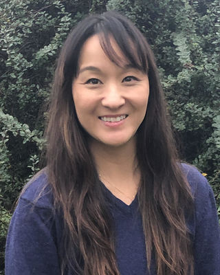 Photo of Beth Yu Simpson, MSW, LICSW, Clinical Social Work/Therapist