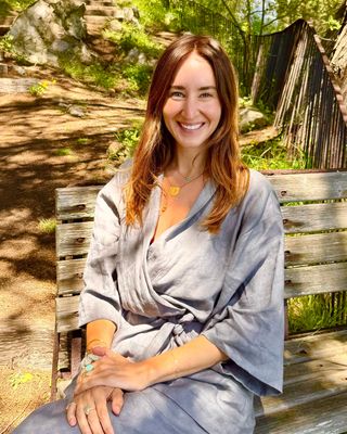 Photo of Jennifer Stone, Pre-Licensed Professional, MA, MSc