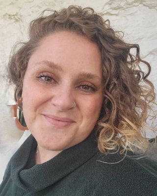 Photo of Sarah Anne DeSilva, Clinical Social Work/Therapist, LSW