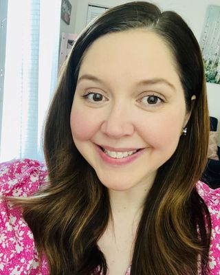 Photo of Lauren M Woodard, Clinical Social Work/Therapist, MSW, LCSW