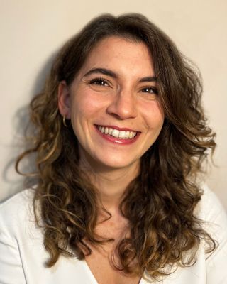 Photo of Elif Eksin, Psychotherapist in Leicester, England