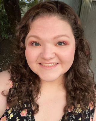 Photo of Lindy Treece, Clinical Social Work/Therapist, LICSW