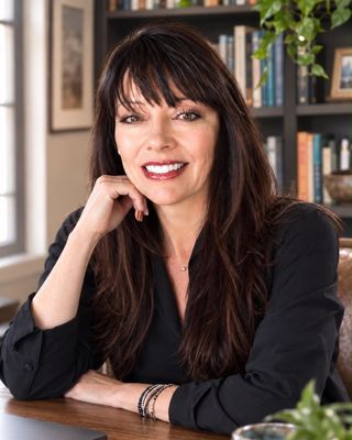 Photo of Carolyn Cofell, Clinical Social Work/Therapist, MSW, RSW
