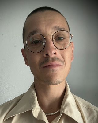 Photo of Che Flores, Pre-Licensed Professional